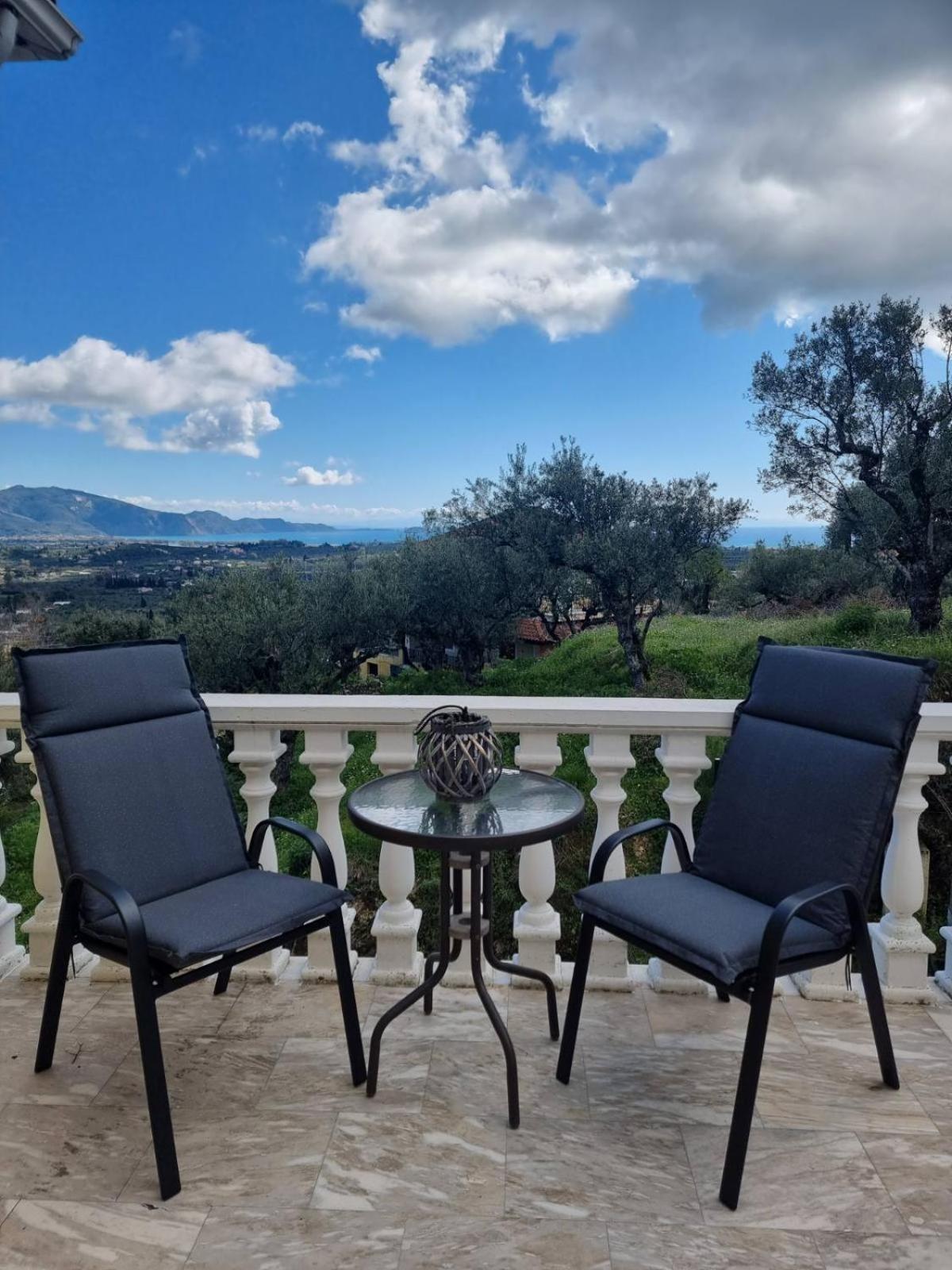 Vila Kalielaia Mouzákion Dış mekan fotoğraf